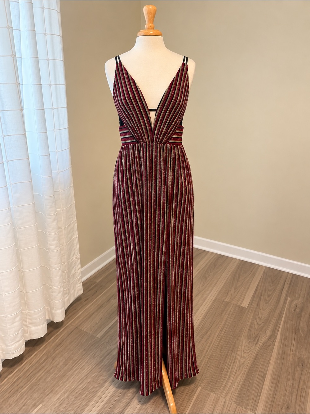 Aidan Mattox Lurex Metallic Striped Gown – Size 12